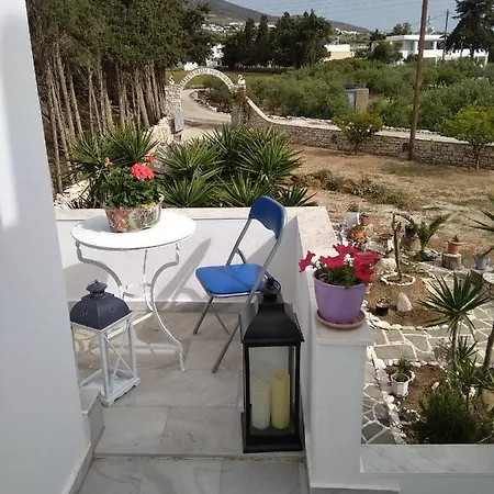 Kiki's Huge Balcony Dream *